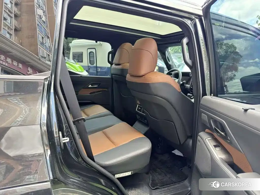 Lexus GX 2026 Черный из Китая, фото 4