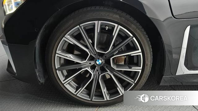BMW 7 Series (G11) id 4647049 из Кореи 32