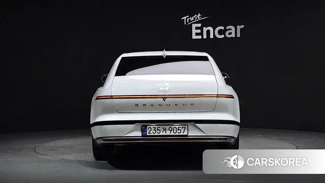 Hyundai Grandeur Hybrid (GN7) id 2905213 из Кореи 14