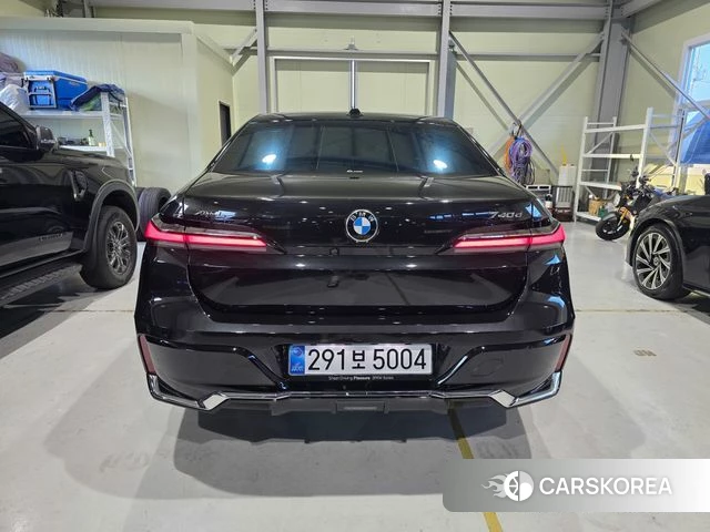BMW 7 Series (G70) id 4578456 из Кореи 13