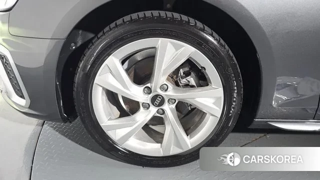 Audi A4 (B9) id 3043451 из Кореи 14