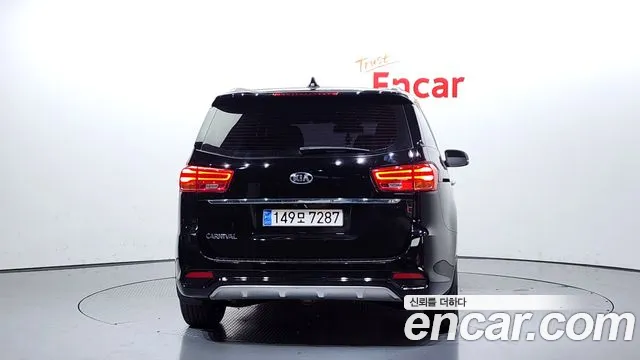 Kia The New Carnival id 2706321 из Кореи 14