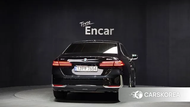 BMW 5 Series (G60) id 3670144 из Кореи 14