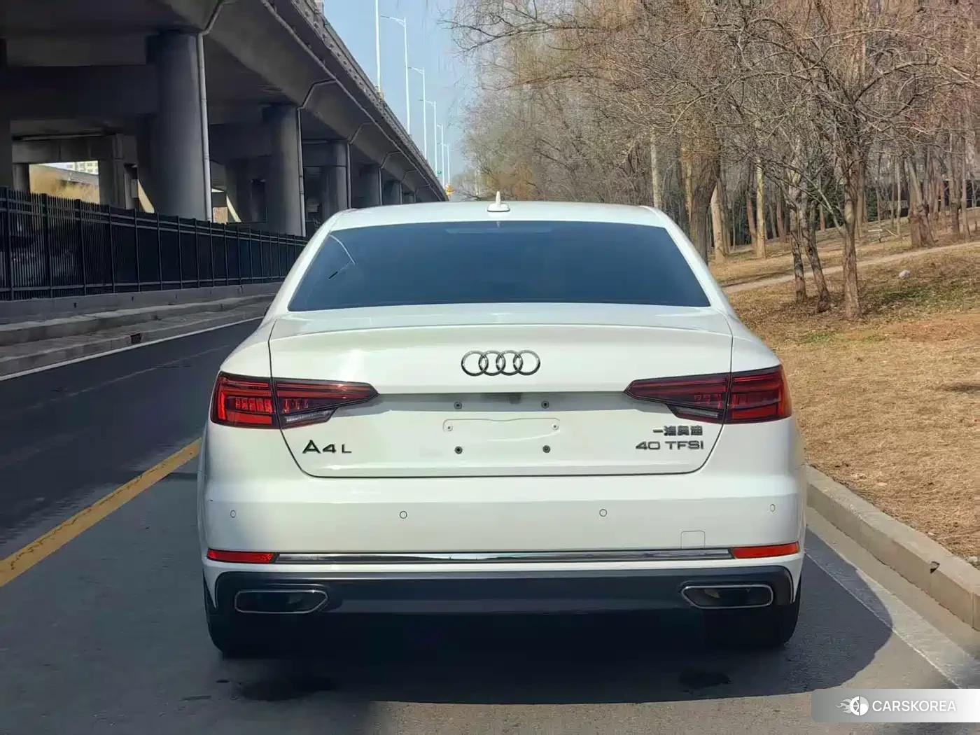 Audi A4L 2019 Белый из Китая, фото 4