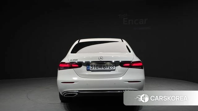 Mercedes-Benz E-Class W213 id 4631391 из Кореи 27