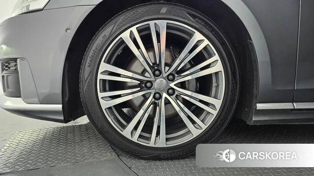Audi A8 (D5) id 4794003 из Кореи 30