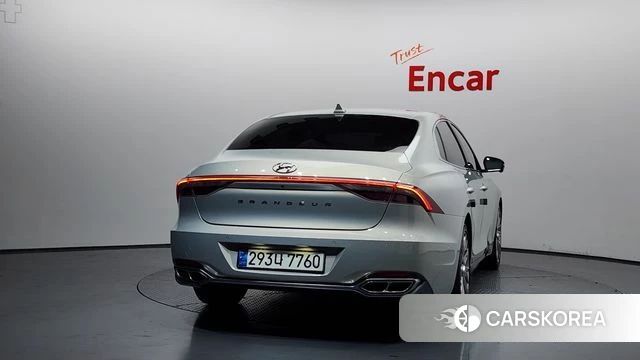 Hyundai The New Grandeur IG id 4224600 из Кореи 29