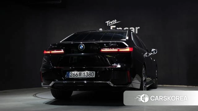 BMW 7 Series (G70) id 4516039 из Кореи 28