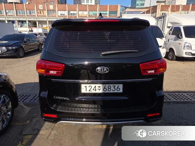 Kia The New Carnival id 3440003 из Кореи 12