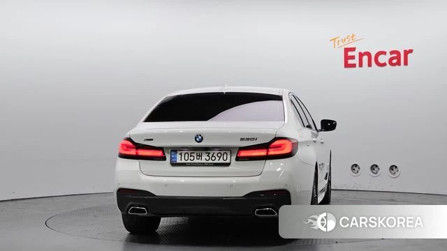 BMW 5 Series (G30) id 3954664 из Кореи 14