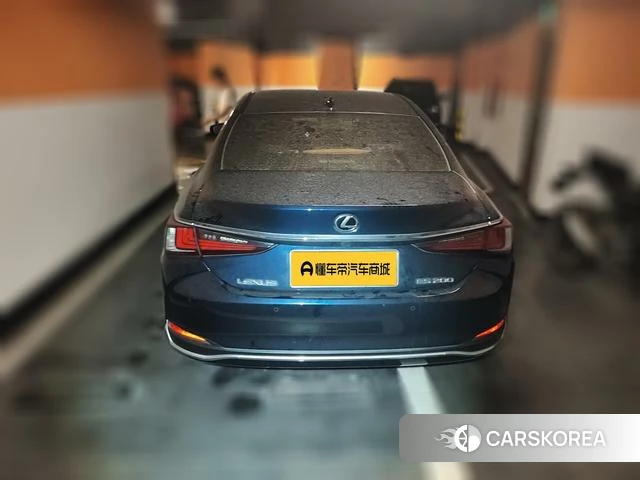 Lexus ES 2022 Синий из Китая, фото 4
