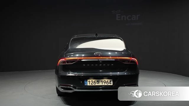 Hyundai The New Grandeur IG id 4535074 из Кореи 14