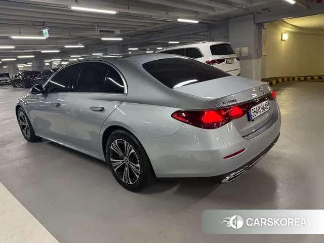 Mercedes-Benz E-Class W214 id 3775841 из Кореи 14