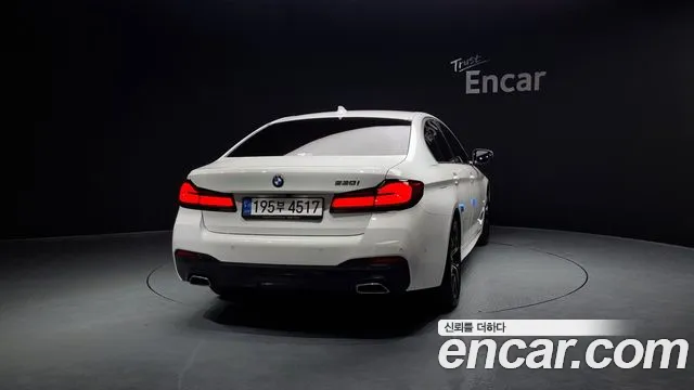 BMW 5 Series (G30) id 2675403 из Кореи 14