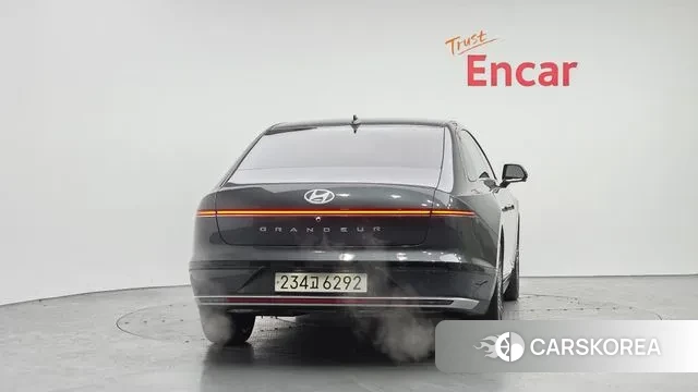 Hyundai Grandeur (GN7) id 3679550 из Кореи 14