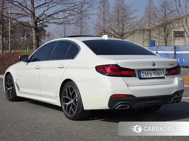 BMW 5 Series (G30) id 3591360 из Кореи 14