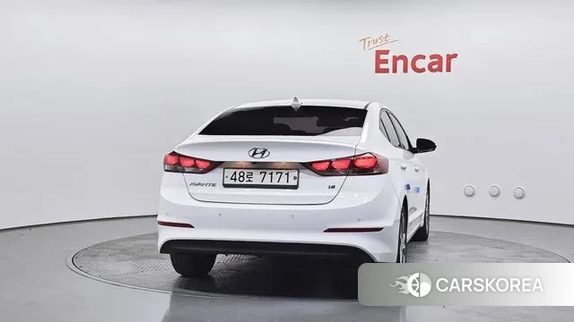 Hyundai Avante AD id 3742887 из Кореи 14