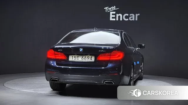 BMW 5 Series (G30) id 3682634 из Кореи 14