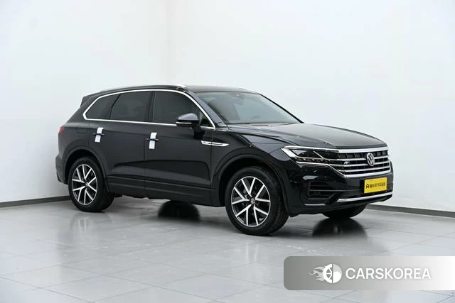 Volkswagen Touareg id 4275472 из Китая 14