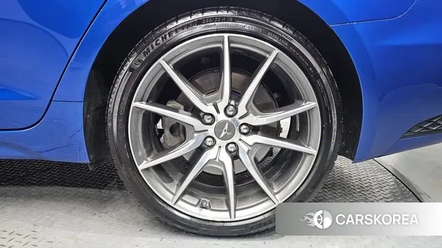 Genesis The New G70 id 3765110 из Кореи 14