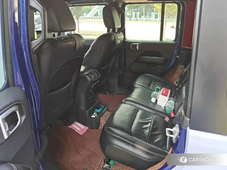 Jeep Wrangler id 4554119 из Китая 10