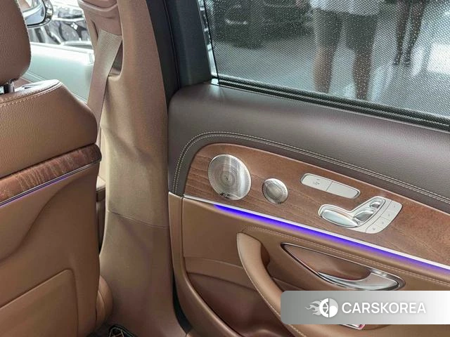 Mercedes-Benz E-class id 4333409 из Китая 7