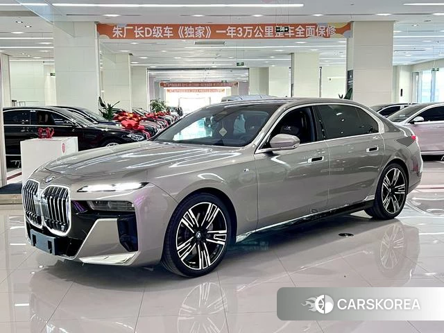 BMW 7 series 2025 Шампань из Китая, фото 4