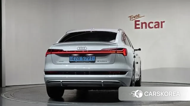 Audi e-Tron id 3686010 из Кореи 14