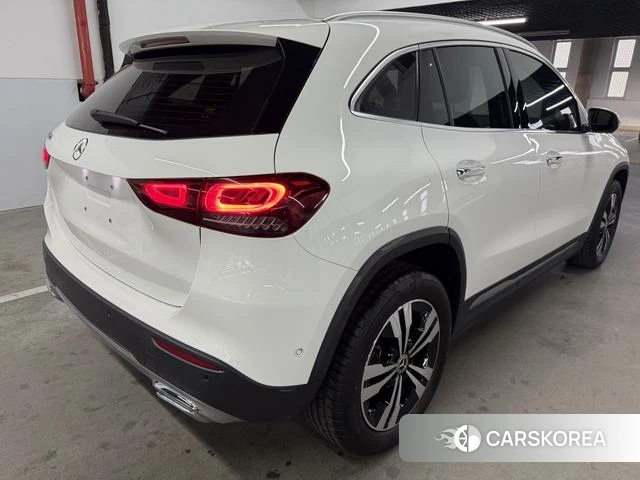 Mercedes-Benz GLA 2021 Белый из Китая, фото 4