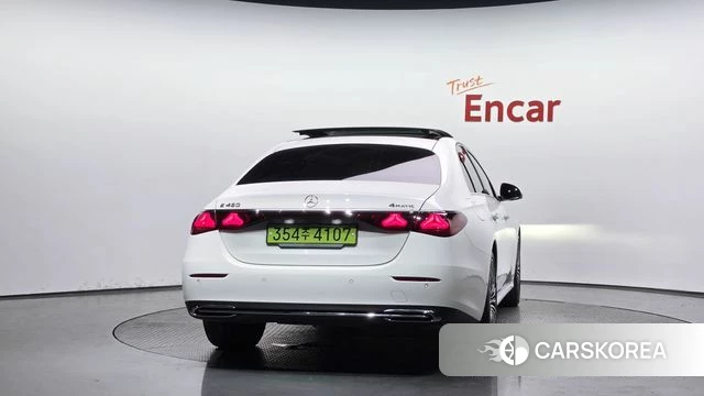 Mercedes-Benz E-Class W214 id 4729855 из Кореи 24