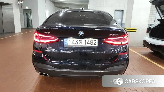 BMW 6 Series GT (G32) 2022 Черный двухцветный из Кореи, фото 4