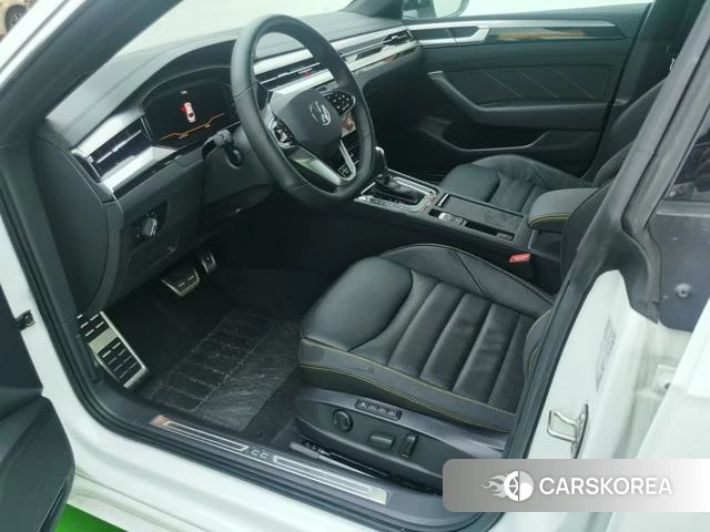 Volkswagen CC 2024 Белый из Китая, фото 4