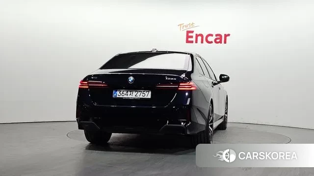 BMW 5 Series (G60) id 3436809 из Кореи 14