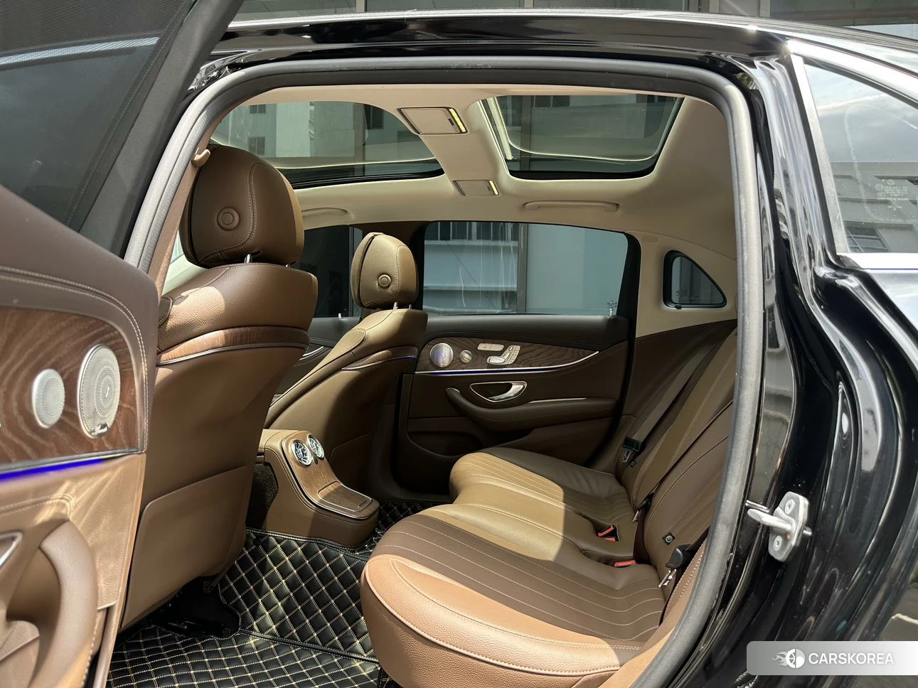Mercedes-Benz E-class id 4454576 из Китая 11