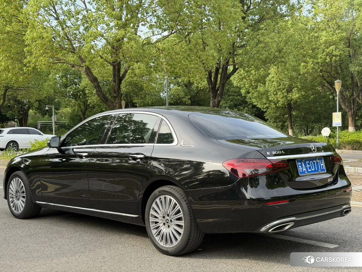 Mercedes-Benz E-class id 4452951 из Китая 17