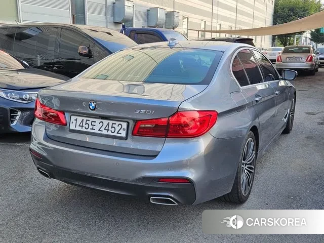 BMW 5 Series (G30) id 3055066 из Кореи 12