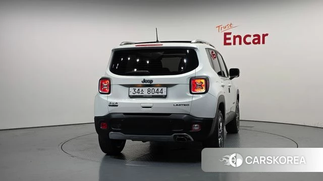 Jeep Renegade id 4430296 из Кореи 25