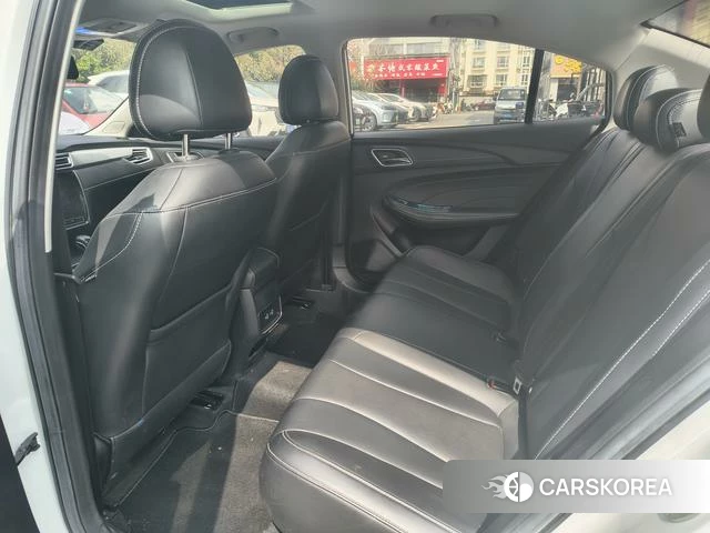 Roewe i5 id 4240202 из Китая 13