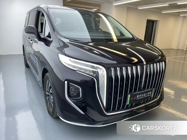 Red flag HQ9 PHEV id 4242555 из Китая 11