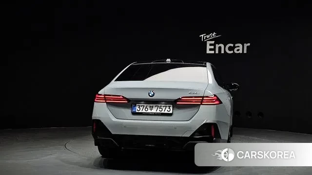 BMW 5 Series (G60) id 3353402 из Кореи 14