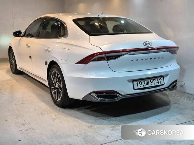 Hyundai The New Grandeur IG id 3916361 из Кореи 14