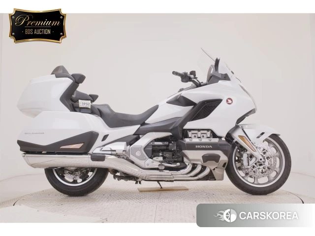 Проданный Honda GL1800 TOUR DCT id 3970226 из Японии