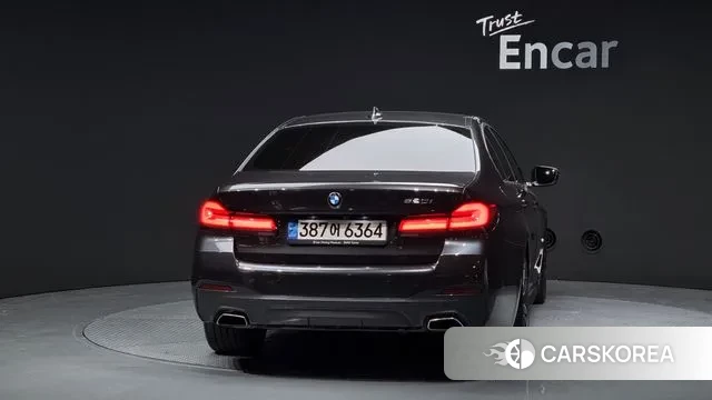 BMW 5 Series (G30) id 3473076 из Кореи 14