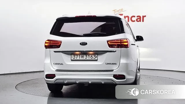 Kia The New Carnival id 3429378 из Кореи 14