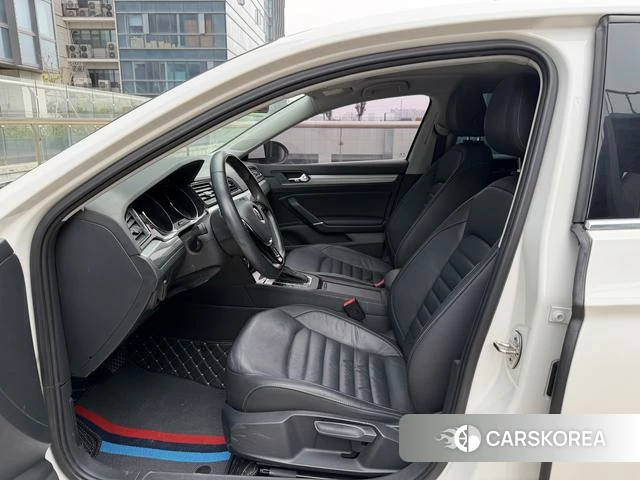 Volkswagen Lingdu 2018 Белый из Китая, фото 6