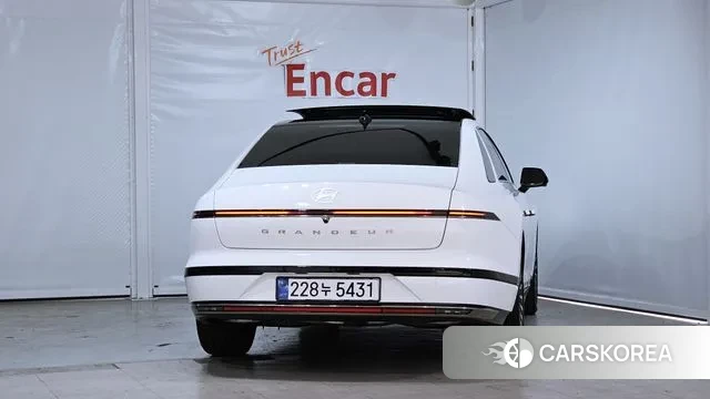 Hyundai Grandeur (GN7) id 3382729 из Кореи 14