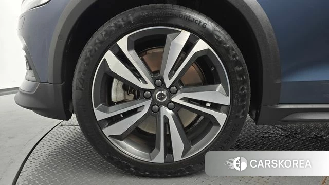 Volvo V60 Cross-Country 2nd Generation id 4525483 из Кореи 28