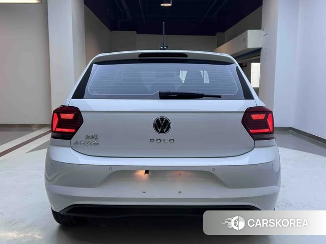 Volkswagen Polo id 4359224 из Китая 14