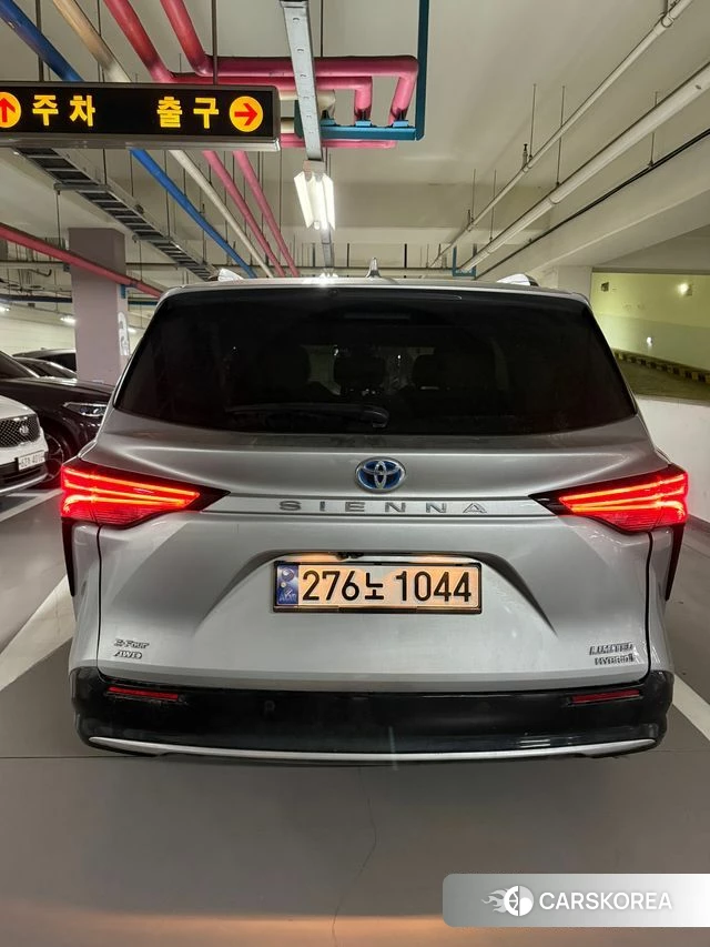 Toyota Sienna 4th Generation 2022 Песочный из Кореи, фото 4