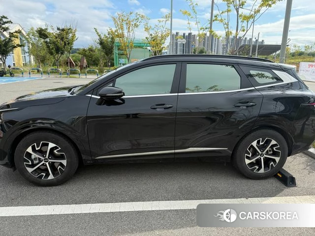 Kia Sportage 5th Generation Hybrid 2022 Черный из Кореи, фото 4